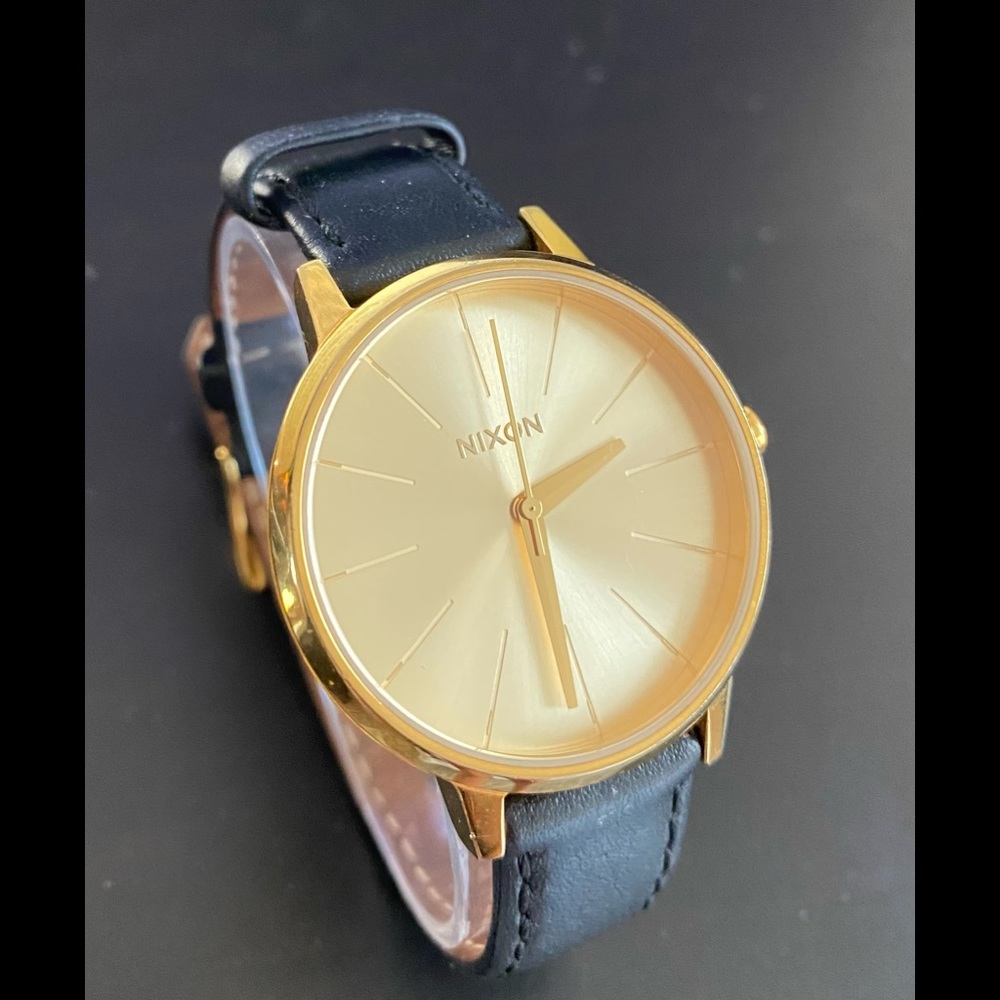Nixon Kensington watch
